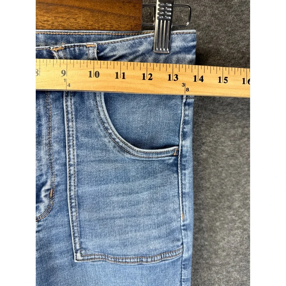 American Eagle Super Hi-Rise Flare Women 6 Blue Patch Pocket Jeans Night Out